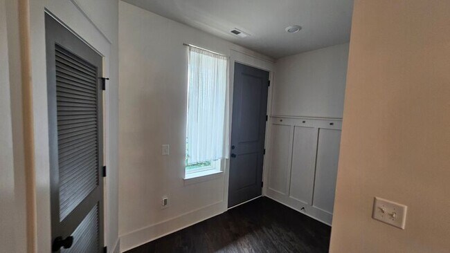 Building Photo - 1507 Porter Rd