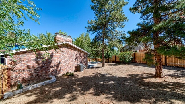 Building Photo - Southwest Reno Stunner - One of a Kind!!!!