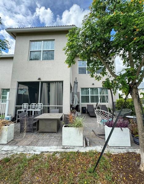 Building Photo - 5035 Eucalyptus Dr