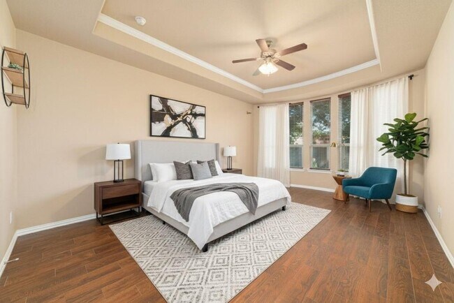 Building Photo - 2051 Brodie Ln