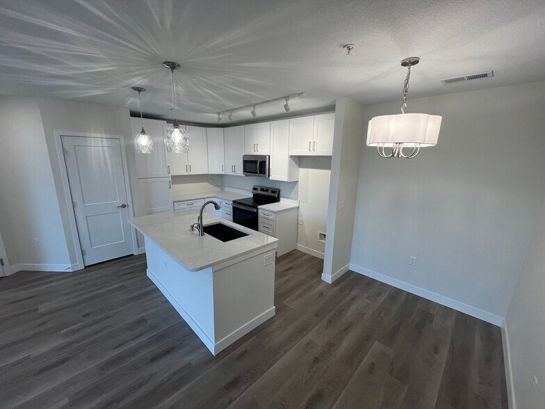 Building Photo - 18645 Stroh Rd