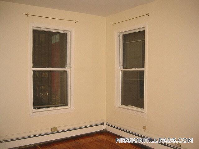 Building Photo - 848 Huntington Ave