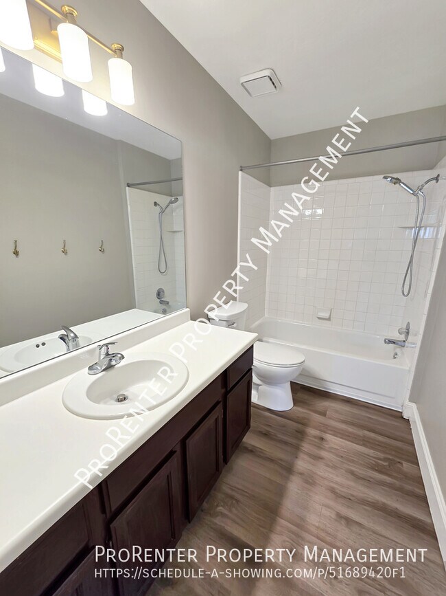 Building Photo - 2208 Kays Creek Dr