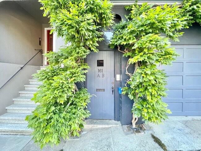 Building Photo - Castro/ Eureka Valley Full Floor Remodeled Victorian Condo in a Garden Setting - PROGRESSIVE