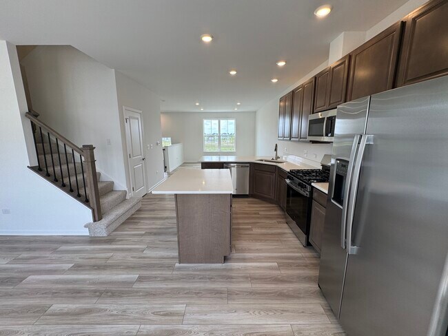 Building Photo - 14942 S McCarthy Cir