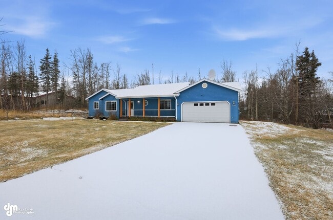 Building Photo - 3 BEDROOM | 2 BATHROOM | 2 CAR GARAGE