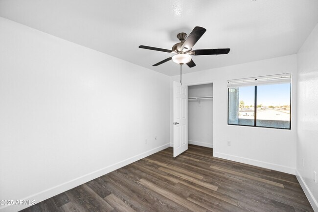 Building Photo - 3065 N 67th Ave