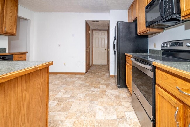 Building Photo - 6193 Nasby Dr