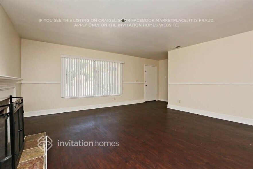 Building Photo - 1752 Willowbrook Ln