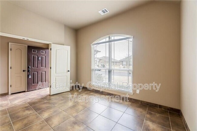 Building Photo - 18712 Leigh Ln