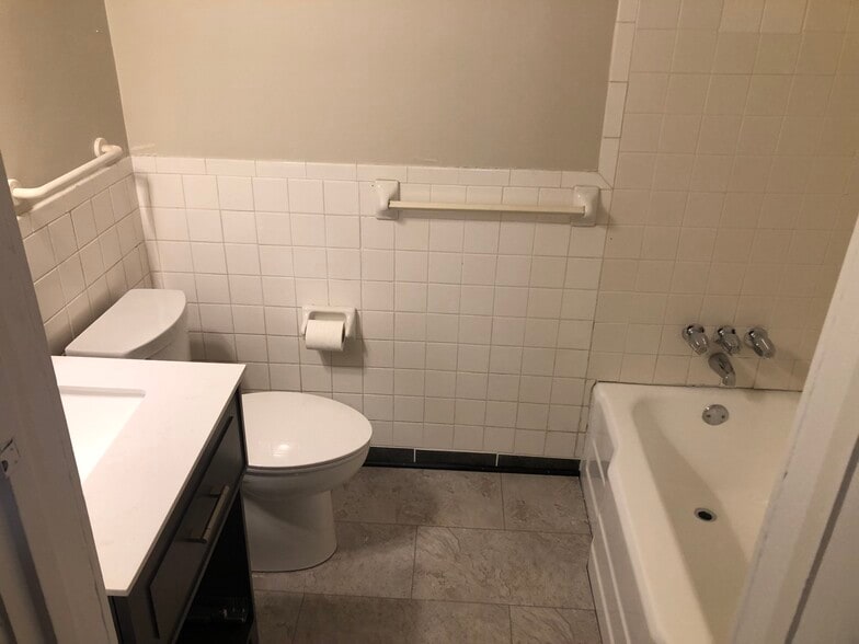 Bath - 1212 Brookstown Ave