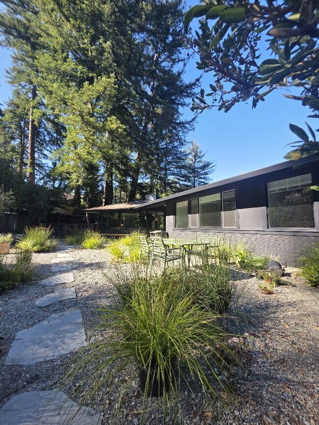 Building Photo - Compound-Style Mountain Living at Its Finest — Spacious Main Home + Brand-New Modern One-Bedroom ...