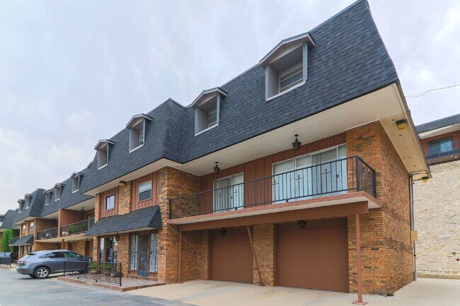 Building Photo - 4800 N Stanton St