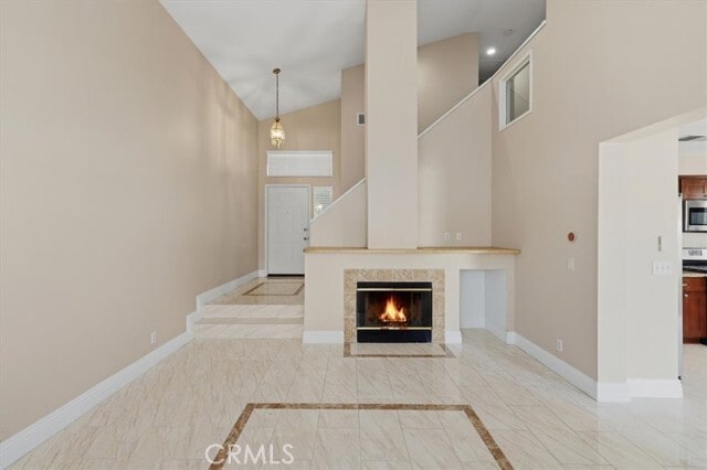 Building Photo - 930 Primrose Ln