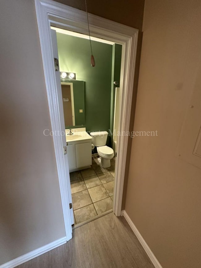 Building Photo - 207 Hibiscus Way