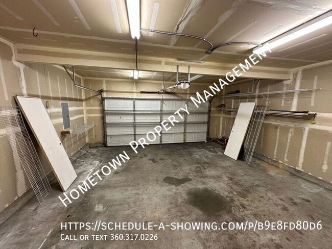 Building Photo - 4820 41st Ln SE