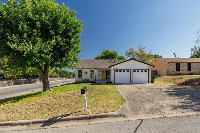 Building Photo - 2301 Frontier Trail