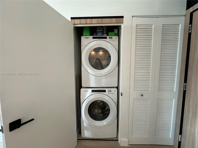 Building Photo - 234 NE 3rd St