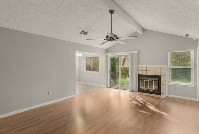 Building Photo - 11931 Rosethorn Dr