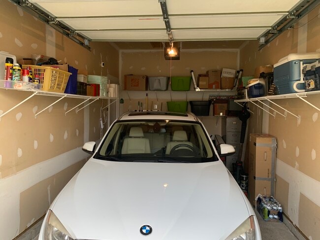 Garage - 10000 Goldenwood Ct