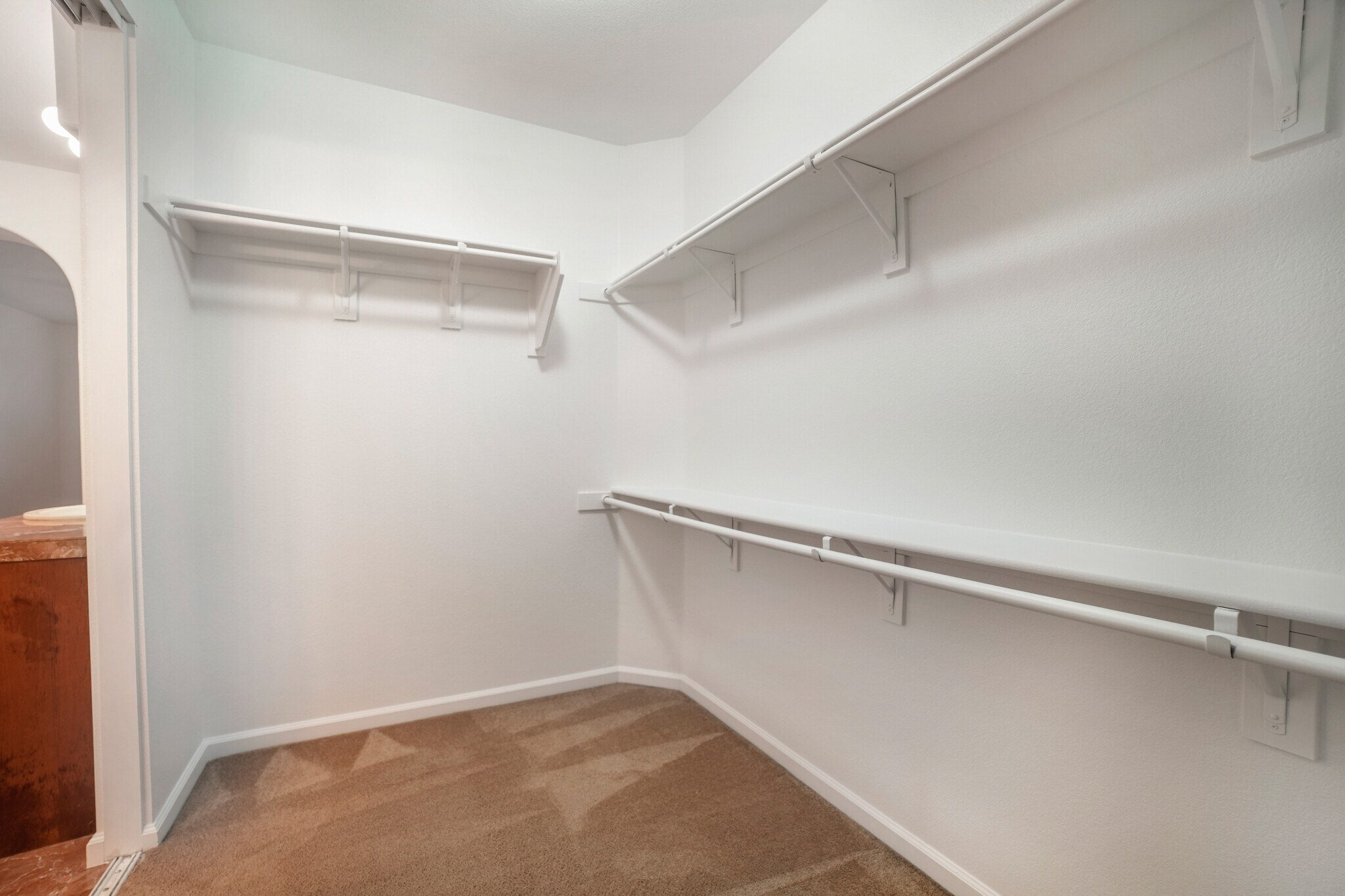 Building Photo - 10849 Brookfield Ave