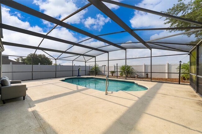 Building Photo - 3647 Minute Maid Ramp Rd 1