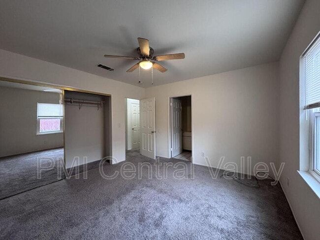 Building Photo - 136 E Stadium Dr