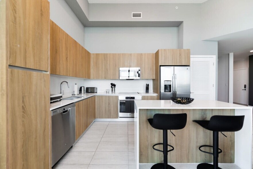 Building Photo - 3900 Biscayne Blvd