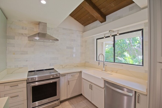 Building Photo - Eden at Haiku Woods – 3BD/2BA/2 Covered Parking with EV Charger