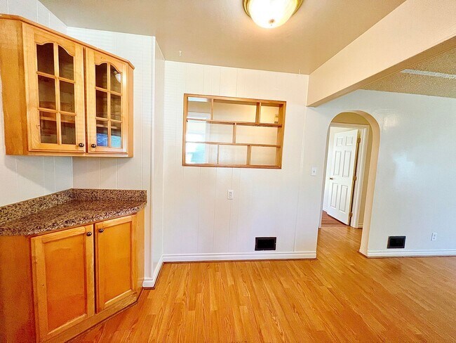 Building Photo - Recently Renovated House With Fenced Back ...