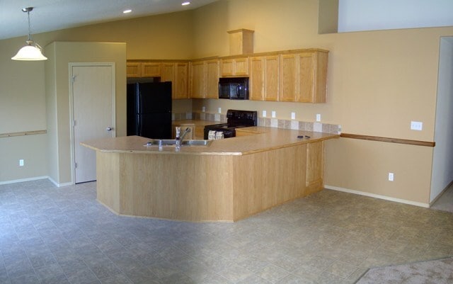 Building Photo - 5520 Cleveland Ln