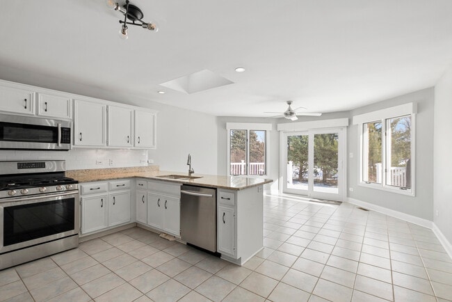 Building Photo - 790 Eastwind Dr