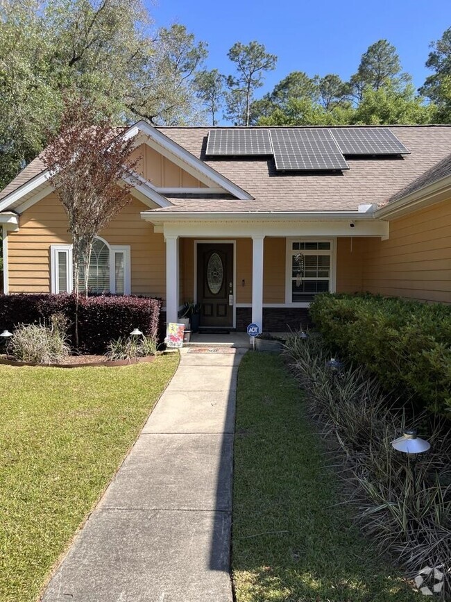 Building Photo - 1121 Archangel Way