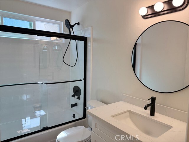 Building Photo - 18657 Collins St