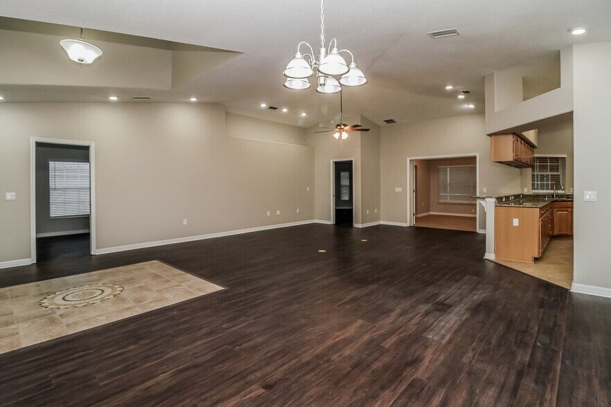 Building Photo - 4749 Abaco Dr