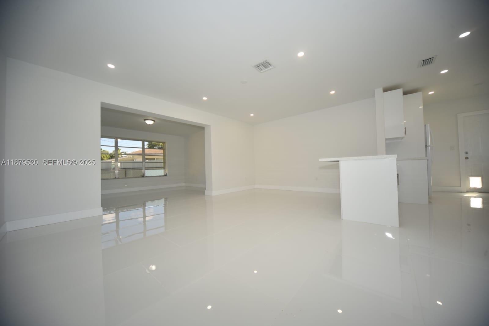 Building Photo - 18601 SW 97th Ct