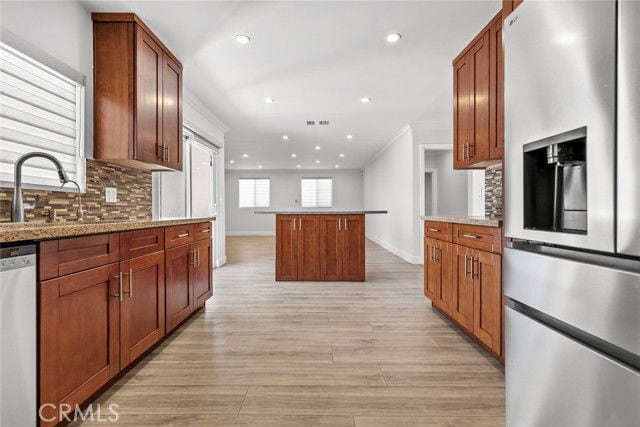 Building Photo - 7911 Fulton Ave