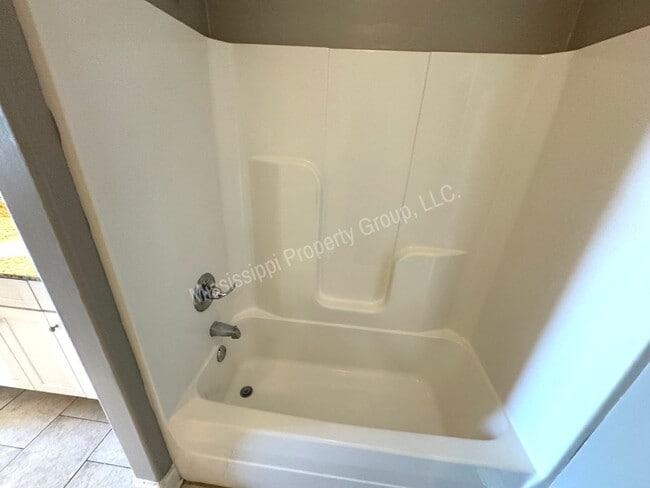 Building Photo - 4BD/4.5BA FOR RENT