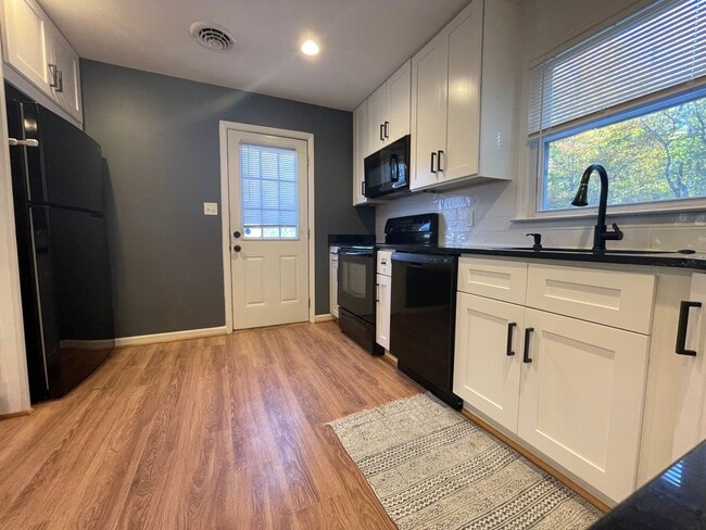 Building Photo - Updated Rancher on an Acre!