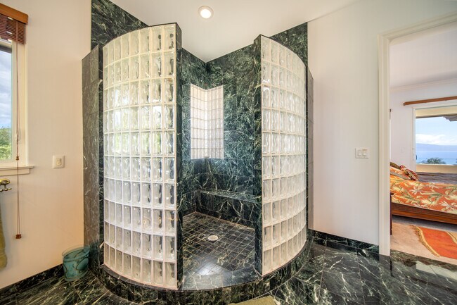 Building Photo - 837 Kai Hele Ku St