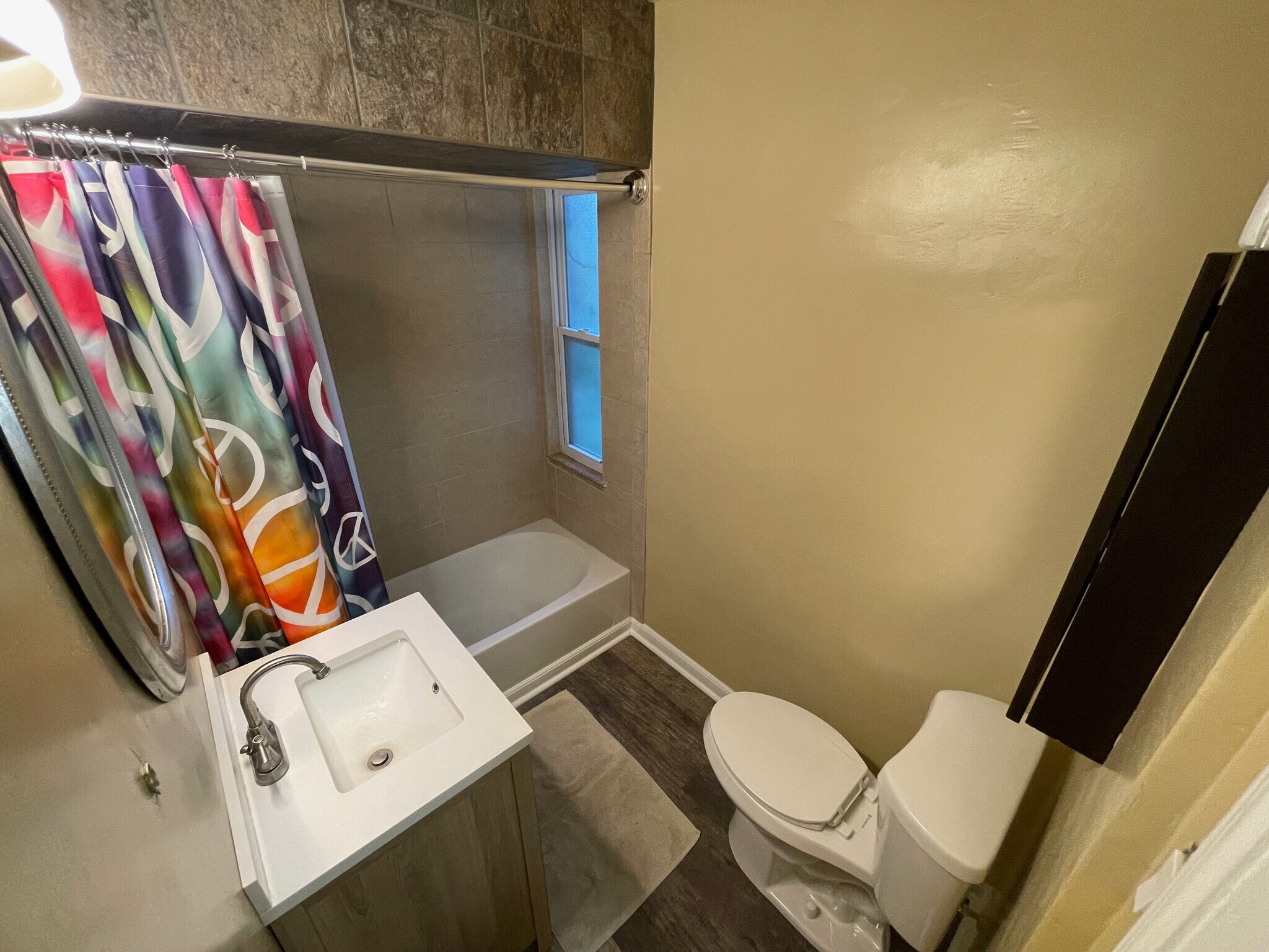 Building Photo - 1991 Glen Garry Dr