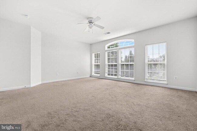 Building Photo - 5407 Silver Maple Ln