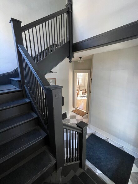 Building Photo - 502 Woodworth Ave