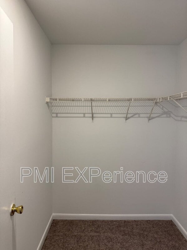 Building Photo - 1023 Spring Valley Ct