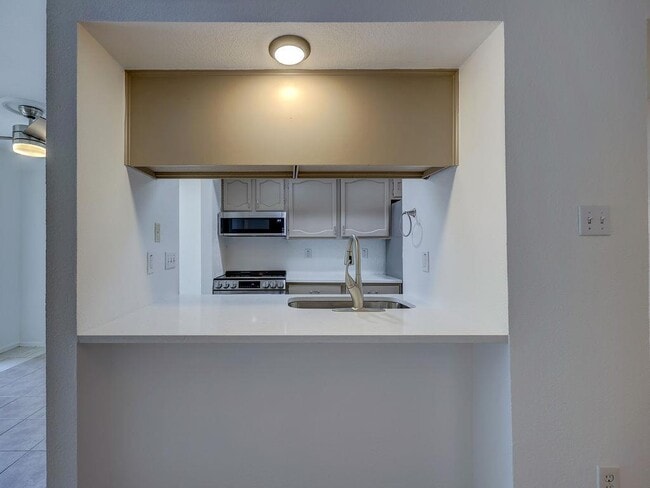 Building Photo - 1710 Cinnamon Path