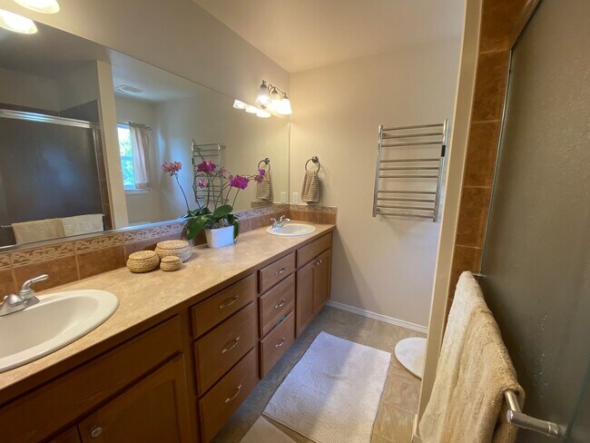 Building Photo - Coming Soon – Spacious 4 Bed, 3.5 Bath Hom...