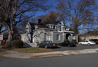 Building Photo - Louise Manor