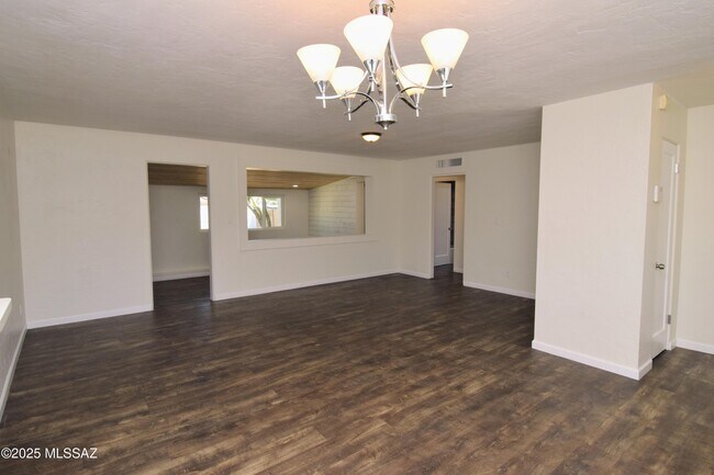 Building Photo - 4233 E Lester St