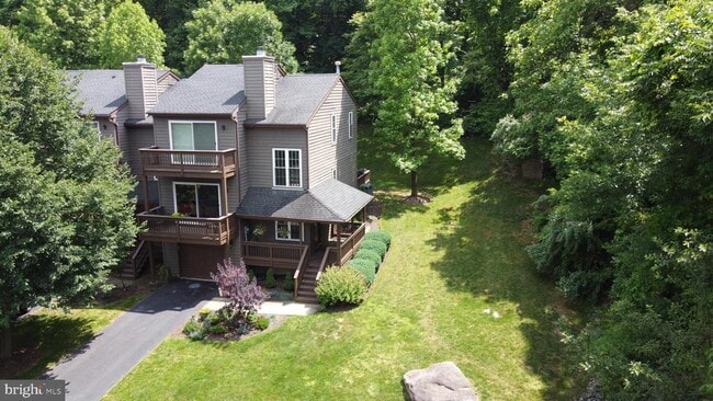 Building Photo - 43 Watertown Ct