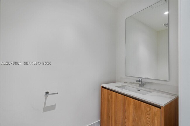 Building Photo - 1400 Biscayne Blvd